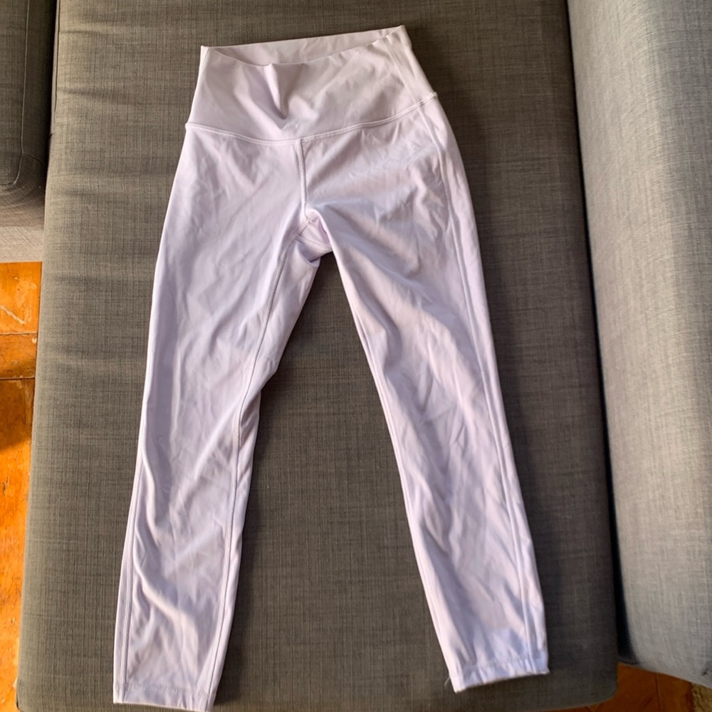Lavender Lululemon Wunder Under Leggings